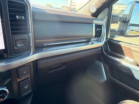 Used 2025 Ford F250 King Ranch w/ Chrome Package AWD/4WD image 22
