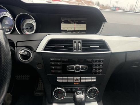 Used 2014 Mercedes-Benz C 250 Coupe image 19