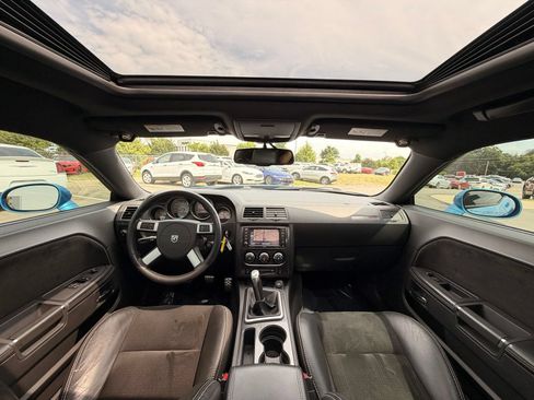 Used 2009 Dodge Challenger SRT8 w/ SRT Option Group II RWD image 42