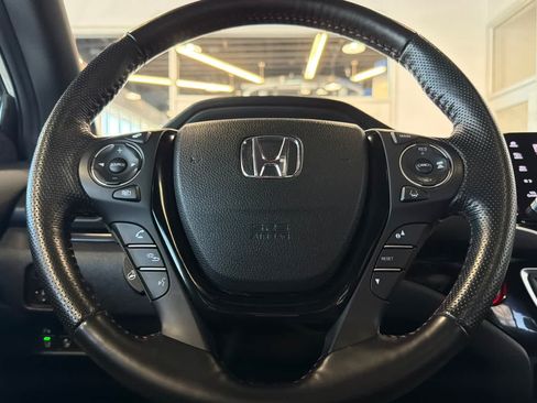 Used 2023 Honda Ridgeline Black Edition image 25