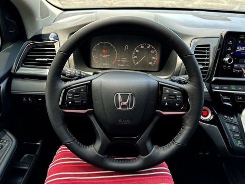 New 2026 Honda Odyssey Elite image 14
