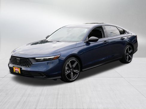 Used 2026 Honda Accord SE image 3