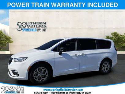 Used 2024 Chrysler Pacifica Limited