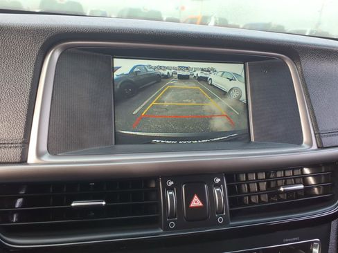 Used 2018 Kia Optima S image 16
