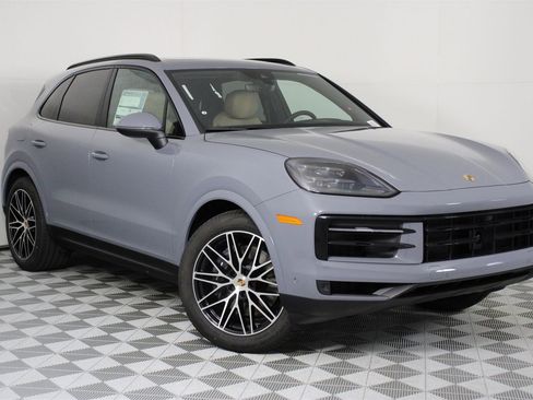 New 2026 Porsche Cayenne image 9