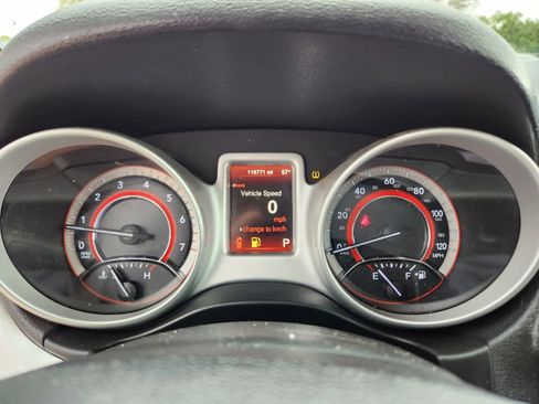 Used 2016 Dodge Journey SXT image 23