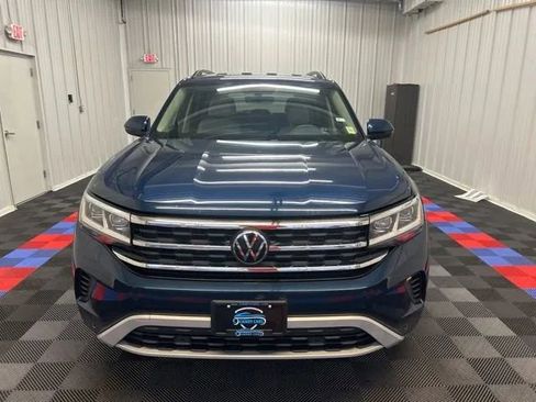 Used 2023 Volkswagen Atlas SE w/ Black Wheel Package AWD/4WD image 7