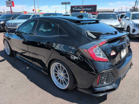 Used 2017 Honda Civic Sport image 5