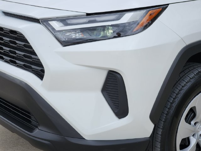 Used 2025 Toyota RAV4 LE FWD image 9