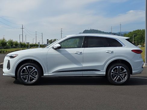 New 2025 Audi Q5 Premium AWD/4WD image 6