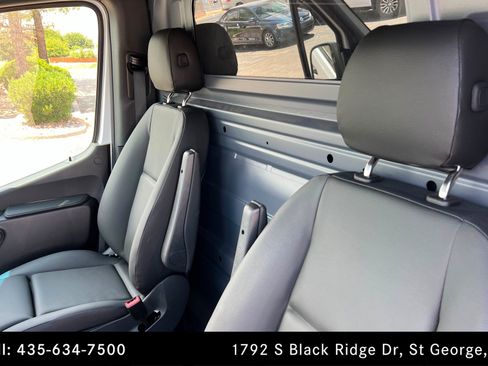 Used 2026 Mercedes-Benz Sprinter 2500 image 13