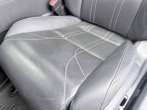 Used 2023 Lexus ES 300h w/ Luxury Package image 22