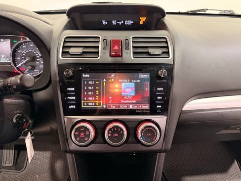 Used 2015 Subaru Crosstrek 2.0i Premium AWD/4WD image 22