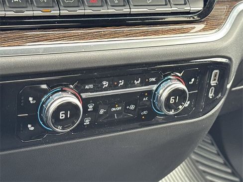 Used 2022 GMC Sierra 1500 SLE w/ X31 Off-Road Package image 19