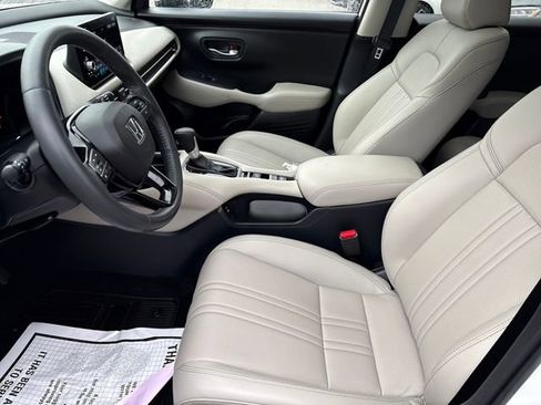 Used 2024 Honda HR-V EX-L image 9