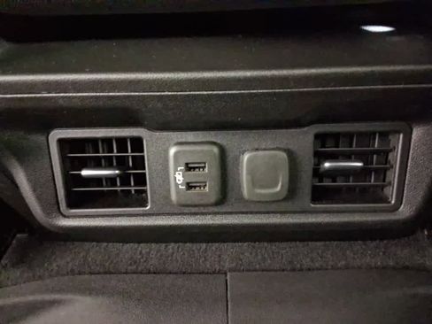 Used 2020 Chevrolet Silverado 1500 LT w/ All-Star Edition image 46