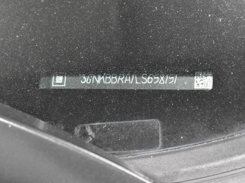 Used 2020 Chevrolet Blazer LT FWD image 33