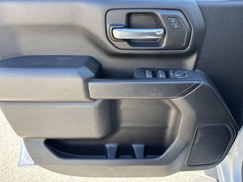 Used 2023 GMC Sierra 3500 Pro w/ Convenience Package image 14