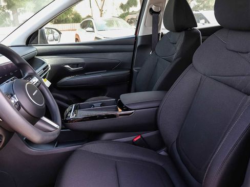 New 2026 Hyundai Tucson Blue SE image 22