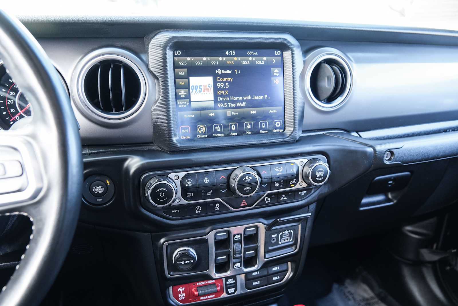 Used 2021 Jeep Gladiator Rubicon AWD/4WD image 41