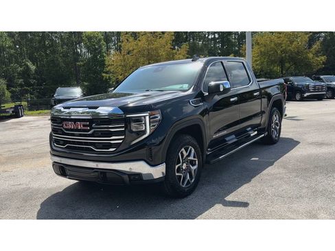 Certified 2024 GMC Sierra 1500 SLT w/ SLT Premium Plus Package image 4