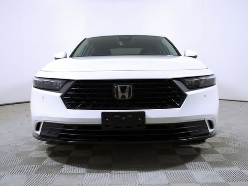 Used 2025 Honda Accord EX-L image 5