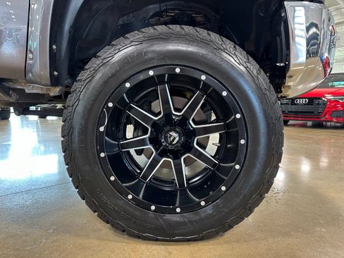 Used 2017 Toyota Tundra 1794 Edition w/ TRD Off Road Package AWD/4WD image 10