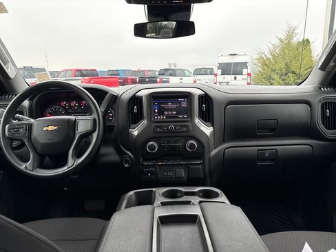 Used 2024 Chevrolet Silverado 1500 Custom image 16