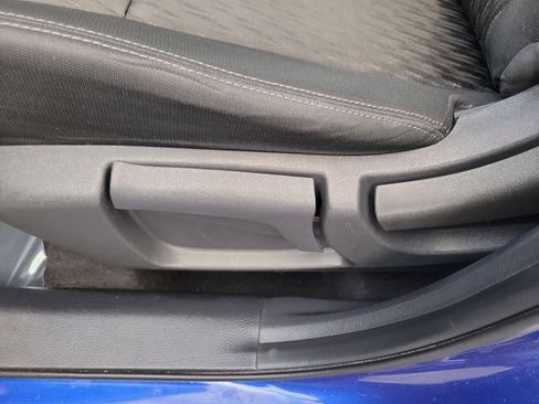 Used 2018 Nissan Rogue S AWD/4WD image 19