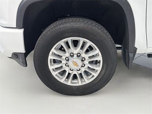 Used 2021 Chevrolet Silverado 2500 High Country image 26