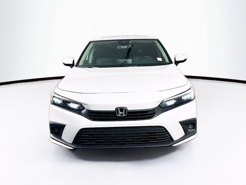 Used 2024 Honda Civic Touring image 2