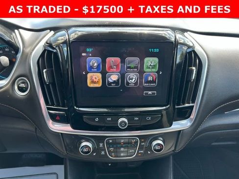 Used 2019 Chevrolet Traverse LT FWD image 23