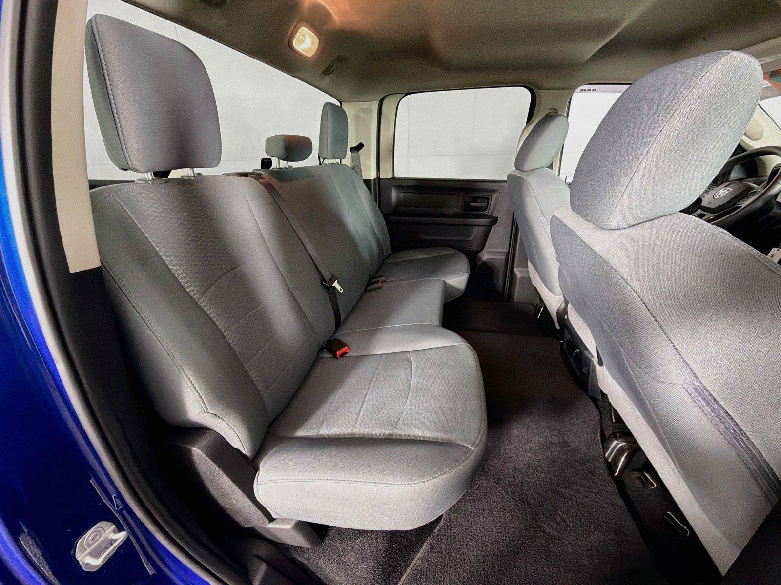 Used 2018 RAM 3500 Tradesman w/ Chrome Appearance Group AWD/4WD image 28