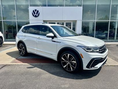 Used 2023 Volkswagen Tiguan SEL R-Line