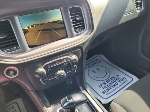 Used 2023 Dodge Charger SXT RWD image 4