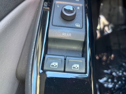 Used 2022 Volkswagen ID.4 Pro image 47