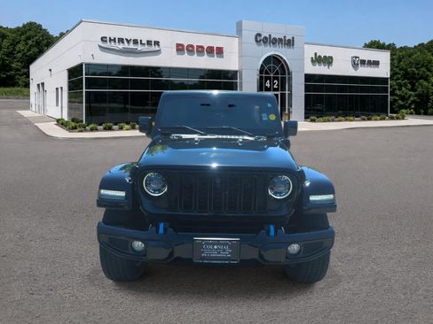 Used 2024 Jeep Wrangler High Altitude AWD/4WD image 9