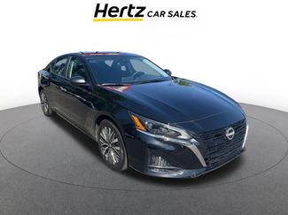 Used 2025 Nissan Altima 2.5 SV video 1