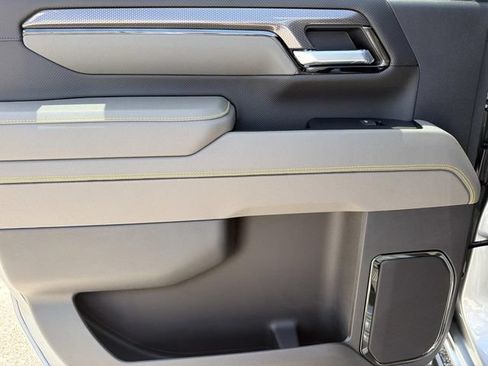 New 2026 Chevrolet Silverado 2500 ZR2 AWD/4WD image 22