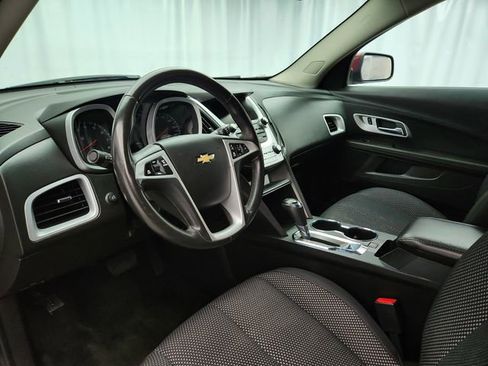 Used 2017 Chevrolet Equinox LT w/ Convenience Package image 9