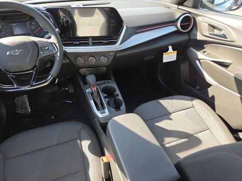 New 2026 Chevrolet Trax RS w/ Sunroof Package image 29