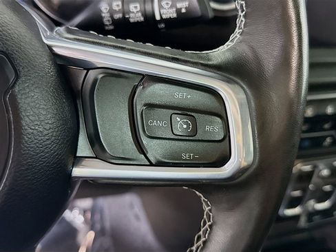 Used 2023 Jeep Wrangler Unlimited Sahara w/ Cold Weather Group AWD/4WD image 22