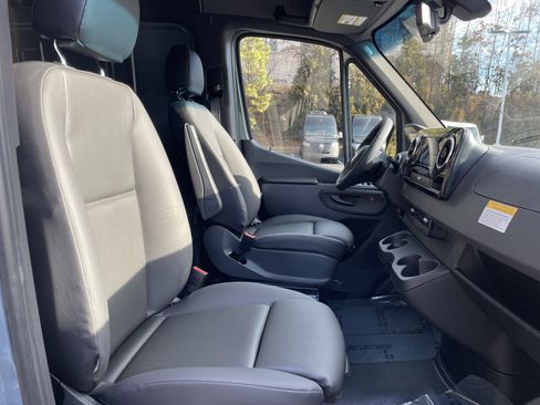 New 2026 Mercedes-Benz Sprinter 2500 image 43
