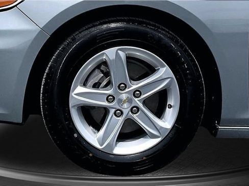Used 2024 Chevrolet Malibu LT FWD image 30