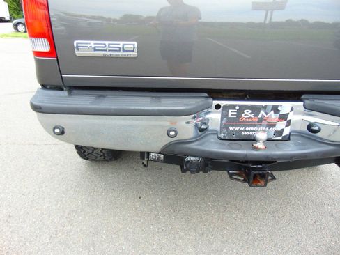 Used 2005 Ford F250 Lariat AWD/4WD image 32