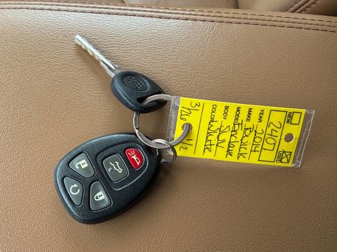 Used 2017 Buick Enclave Premium w/ Experience Buick Package image 60