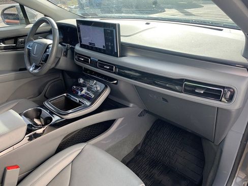 Certified 2023 Lincoln Nautilus Reserve w/ Monochromatic Package image 12