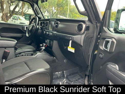 Used 2021 Jeep Wrangler Unlimited Sport image 31