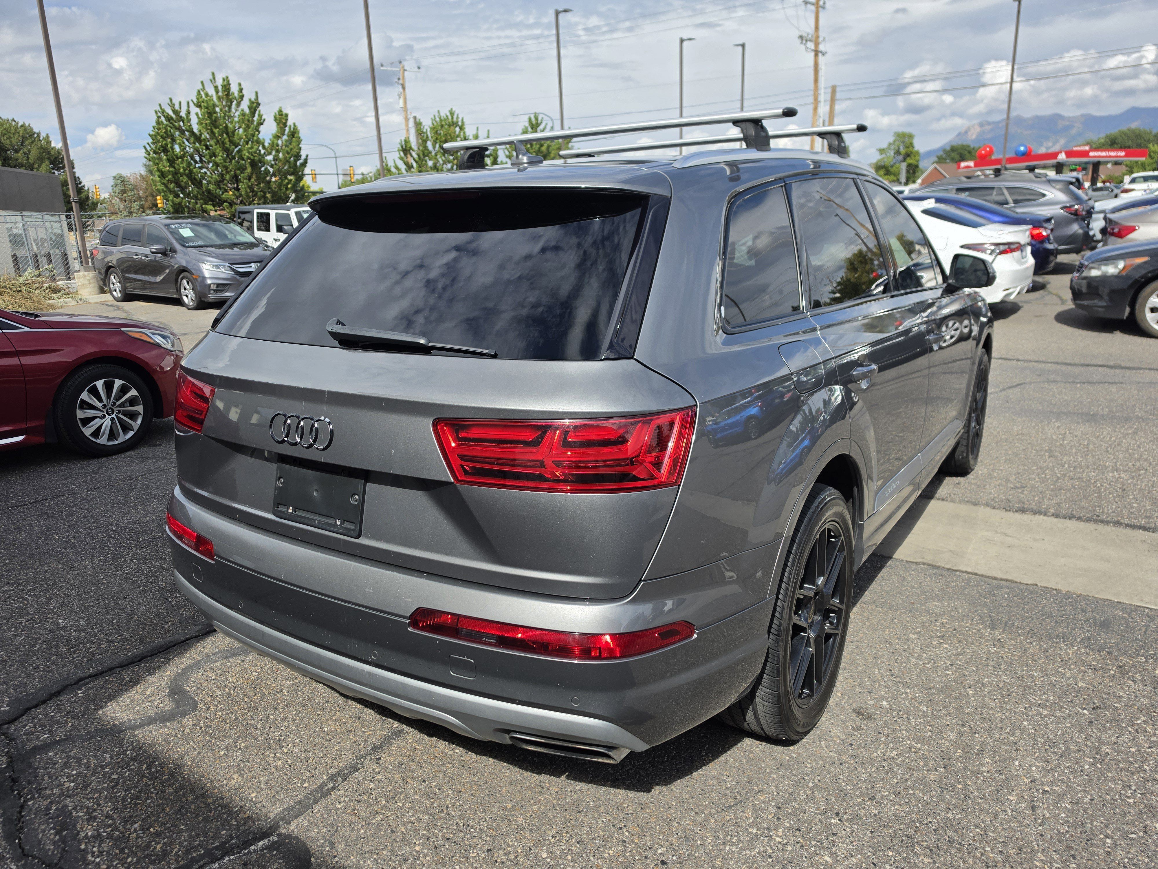 Used 2017 Audi Q7 3.0T Premium Plus w/ Premium Plus Package AWD/4WD image 7