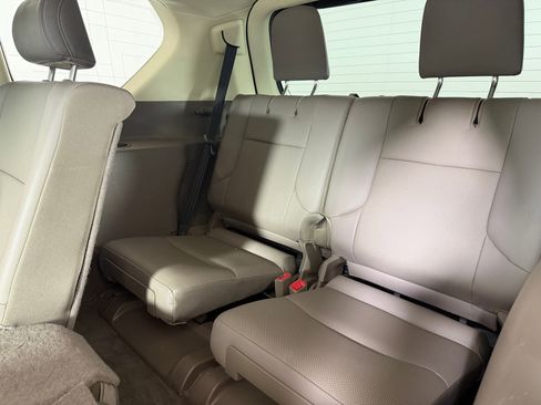 Used 2016 Lexus GX 460 w/ Comfort Package AWD/4WD image 24